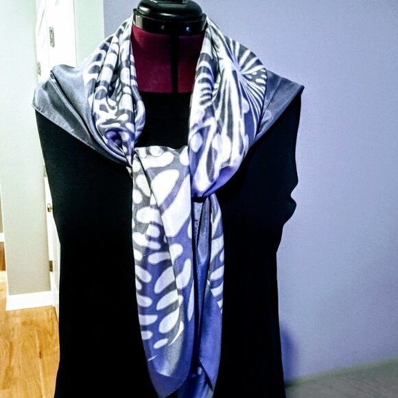 El Corte Ingles Blue White Square Silk Scarf - Picture 2 of 5